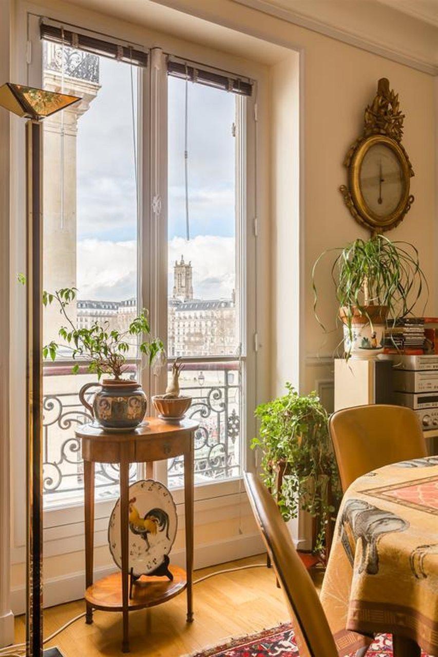 Veeve - Overlooking The Seine On Ile De La Cite Paris Eksteriør bilde
